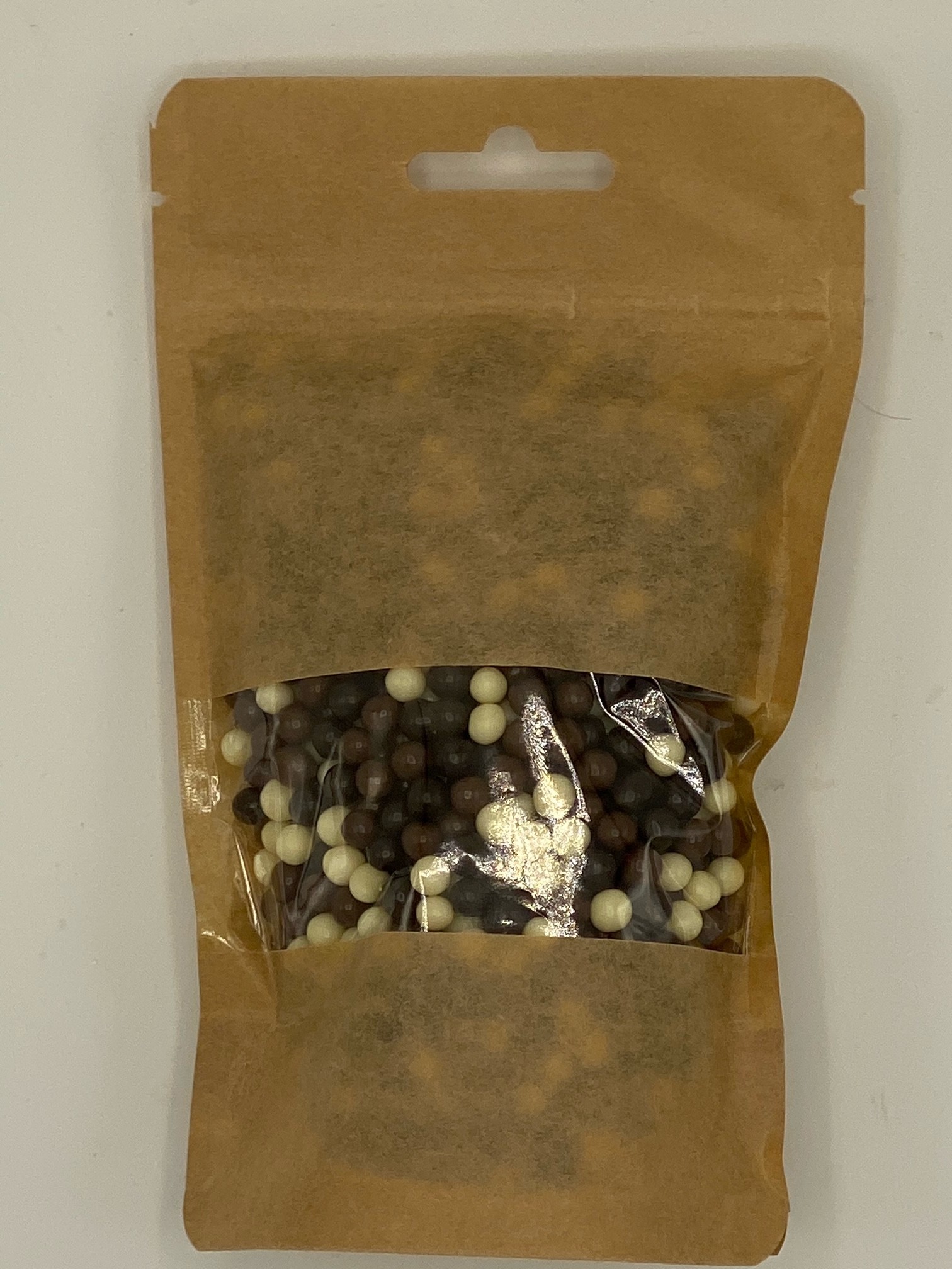 Crunchy balls mix white,dark,milk 200gr.