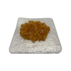 Cuburi de coaja de portocale confiate