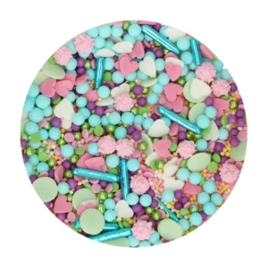 FunCakes Sprinkle Medley Pretty Sweet 65g - Mix multicolor de decoruri comestibile din zahăr, ideal pentru torturi, cupcakes, biscuiți și deserturi vesele. O combinație jucăușă de forme și culori pentru un aspect spectaculos și festiv.